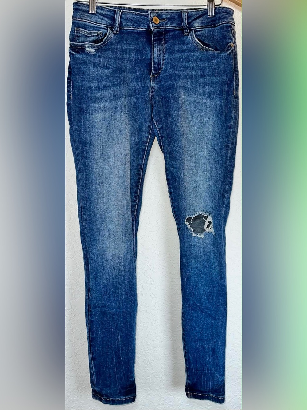 DL1961 EMMA LOW-RISE SKINNY
POWELL Jeans
